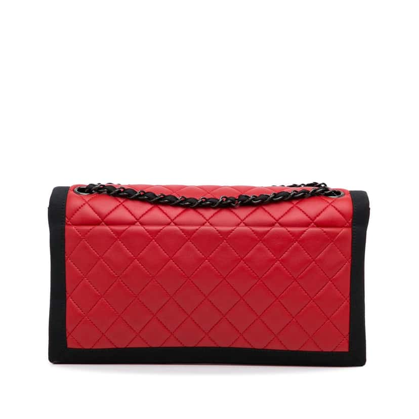 Chanel Medium Quilted Lambskin Grosgrain Two Tone Flap Red Leather Good condition - Model View
