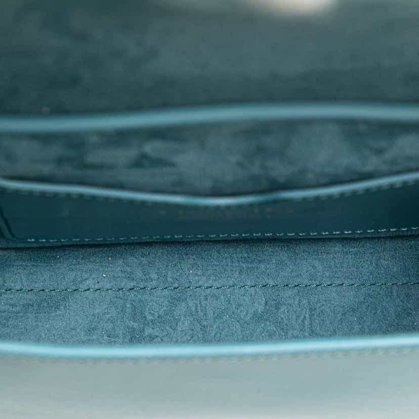 Dior Calfskin Bobby East West Crossbody Blue Leather Good condition - Model View