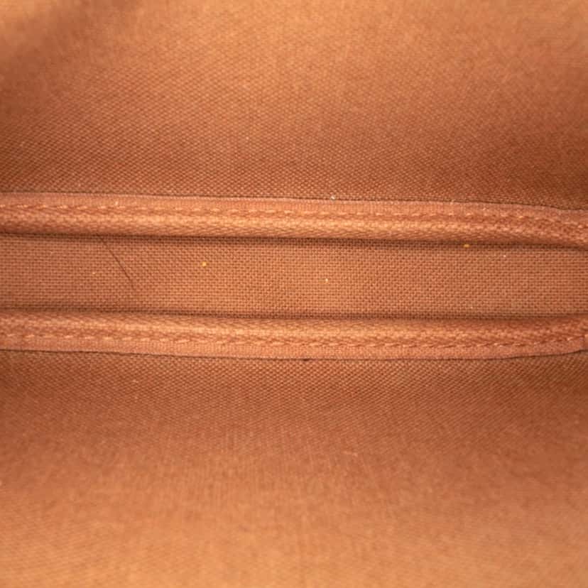 Louis Vuitton Monogram Mini Pochette Accessoires Brown Canvas Good condition - Model View
