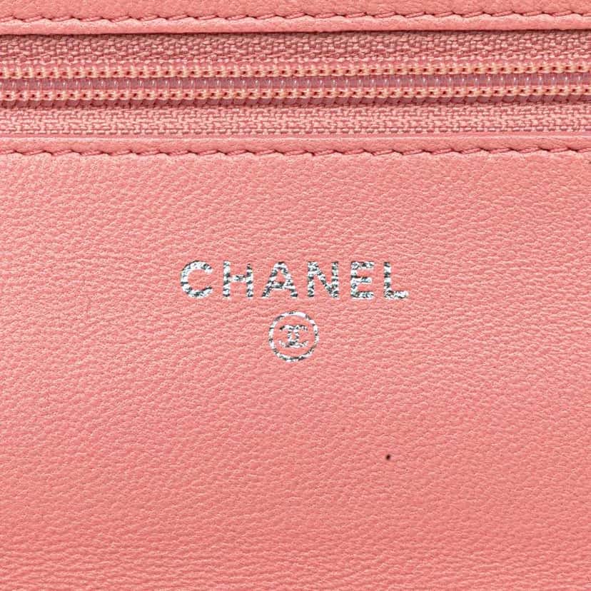 Chanel Embossed Lambskin Camellia Wallet On Chain Pink Leather Good condition - Box View