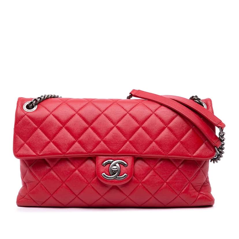 Chanel Large Quilted Shiny Lambskin Burgundy Rocks Flap Red Leather Good condition - Front View