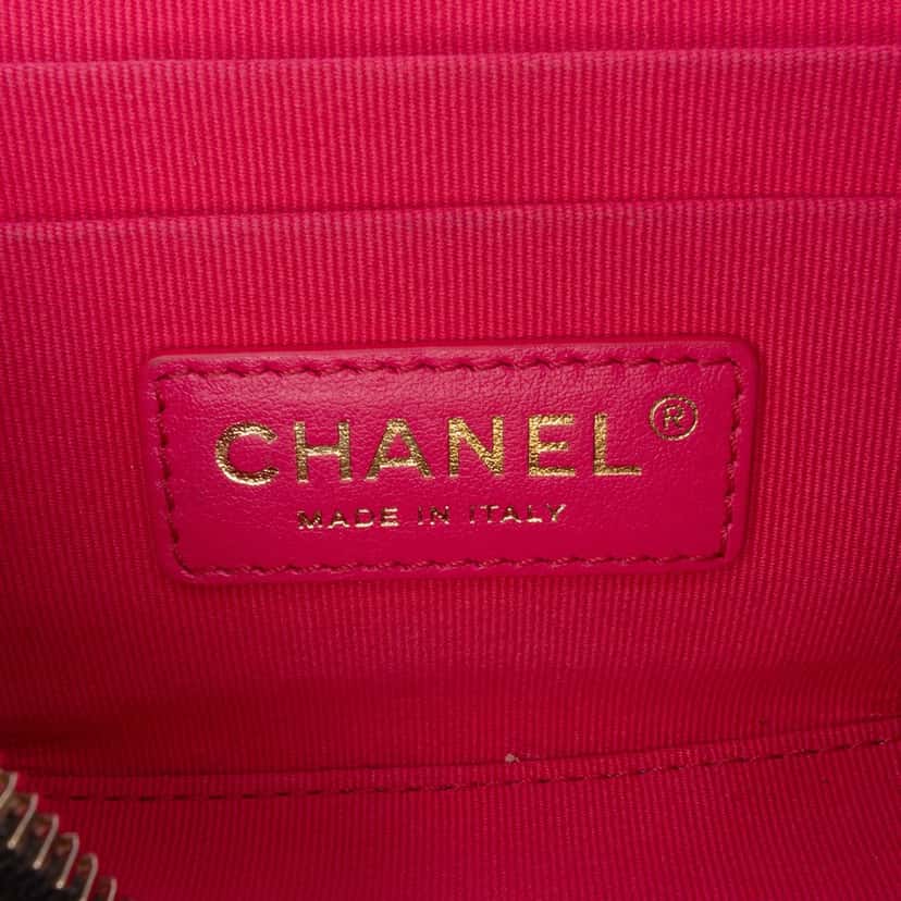 Chanel Small CC Lambskin Vanity Case Black Leather Good condition - Box View