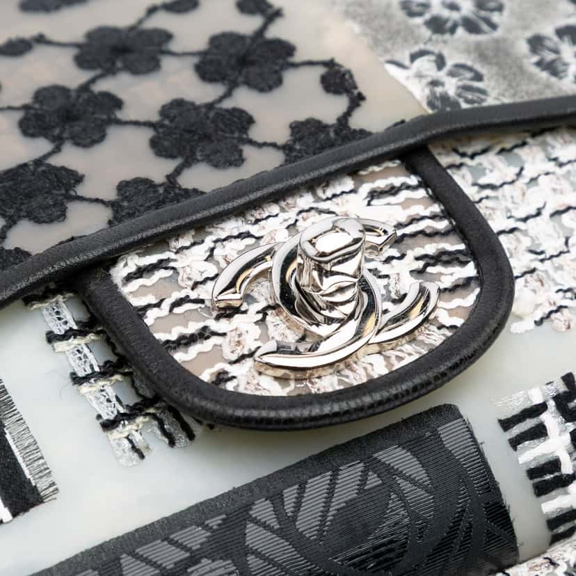 Chanel Medium PVC and Tweed Patchwork Single Flap White Good condition - Box View