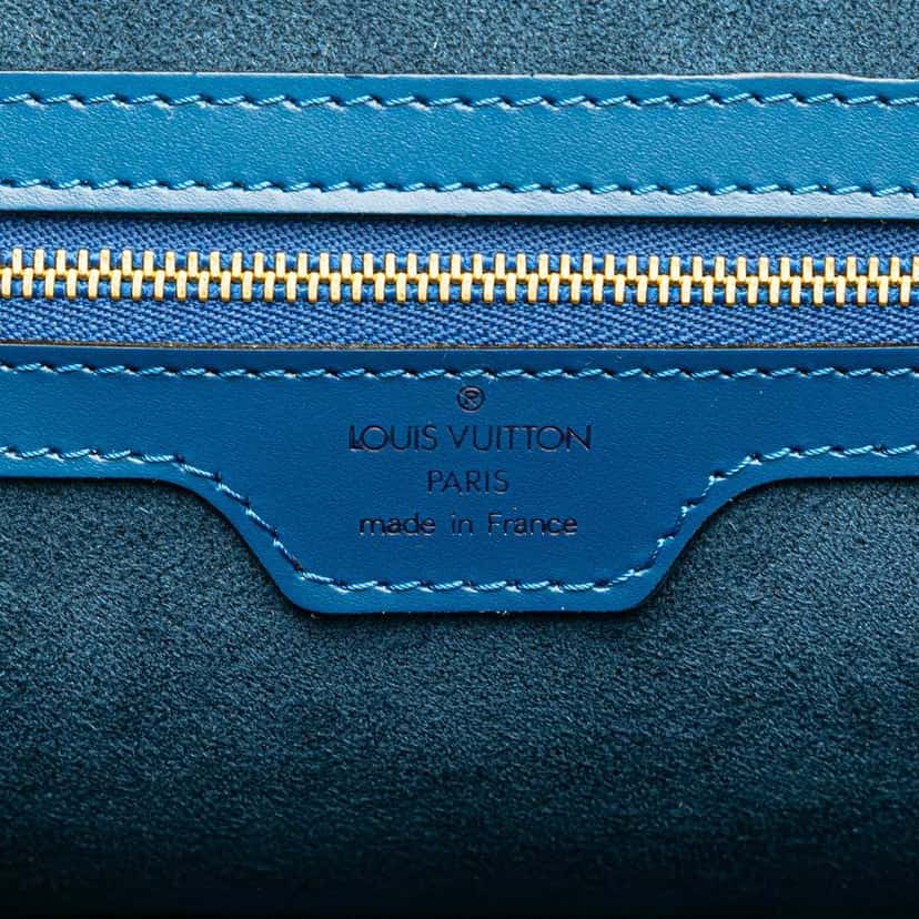 Louis Vuitton Epi Lussac Blue Leather Good condition - Box View