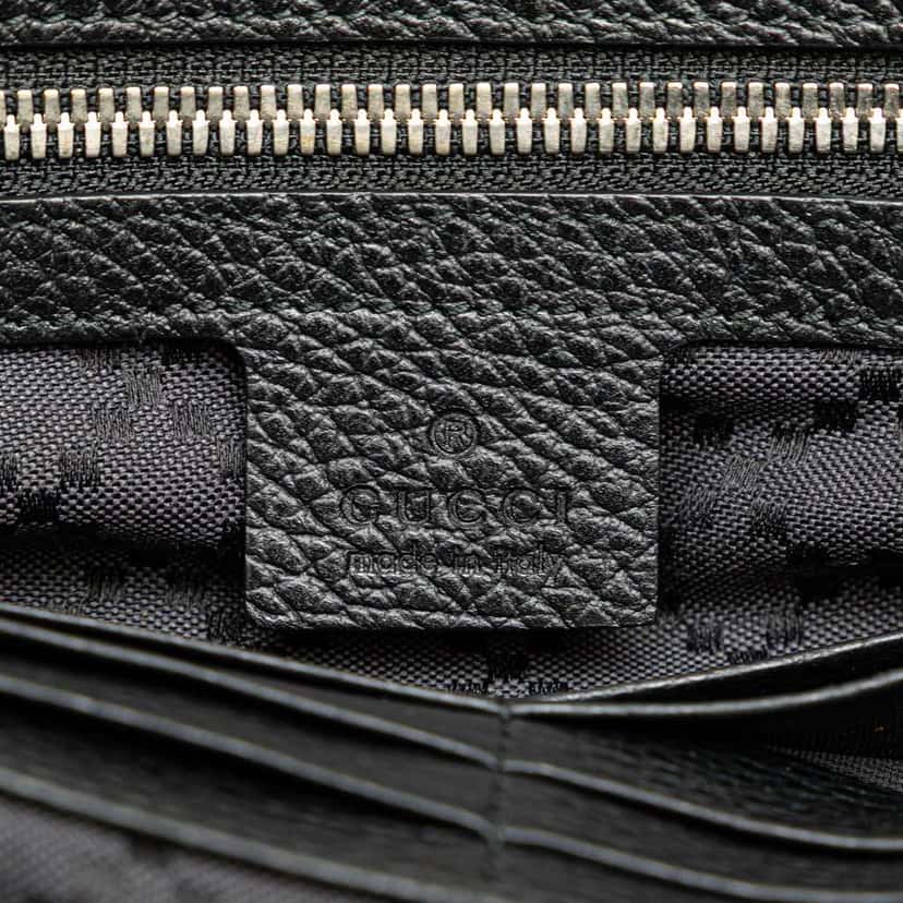 Gucci Pebbled Calfskin Portfolio Clutch Black Leather Good condition - Box View