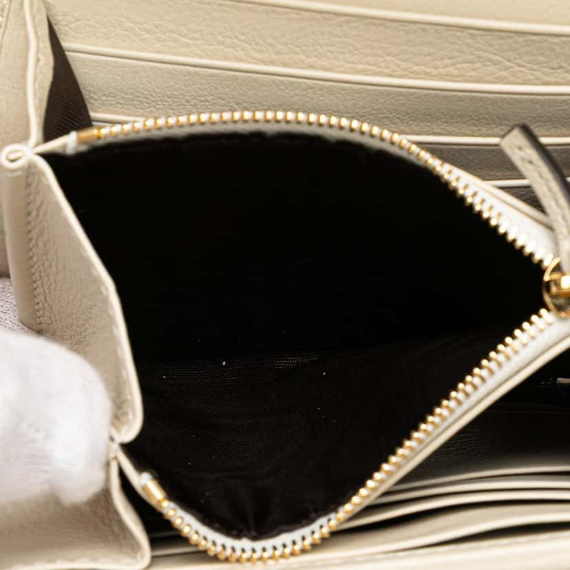 Gucci Medium Calfskin Blondie Wallet on Chain White Leather Good condition - Box View