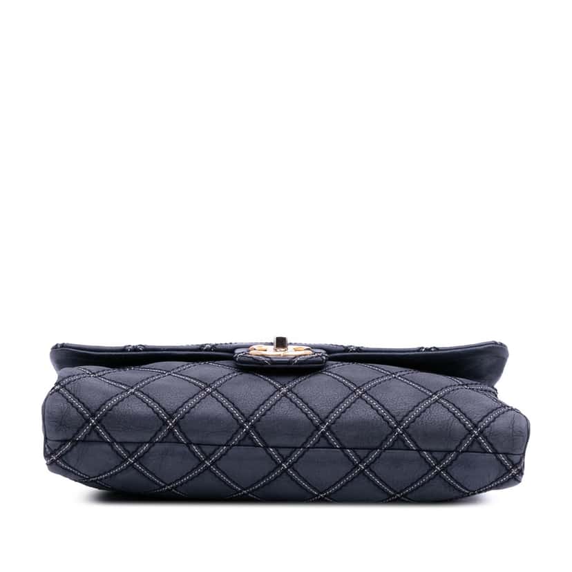 Chanel Jumbo Quilted Calfskin Triple Stitched Flap Blue Leather Good condition - Inside View