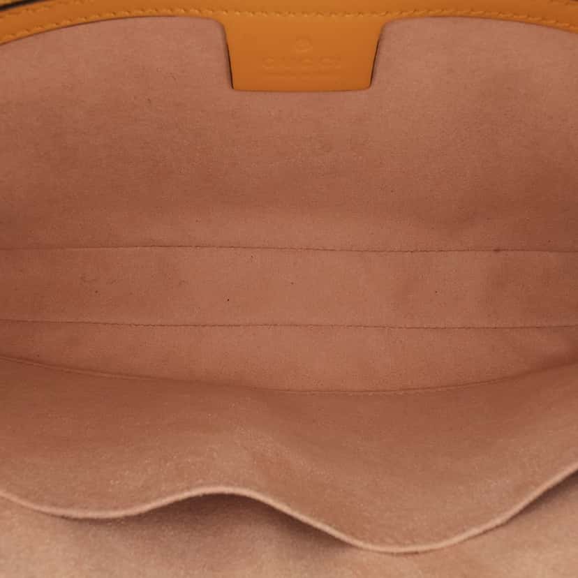 Gucci Small Calfskin Jackie 1961 Crossbody Yellow Leather Good condition - Model View