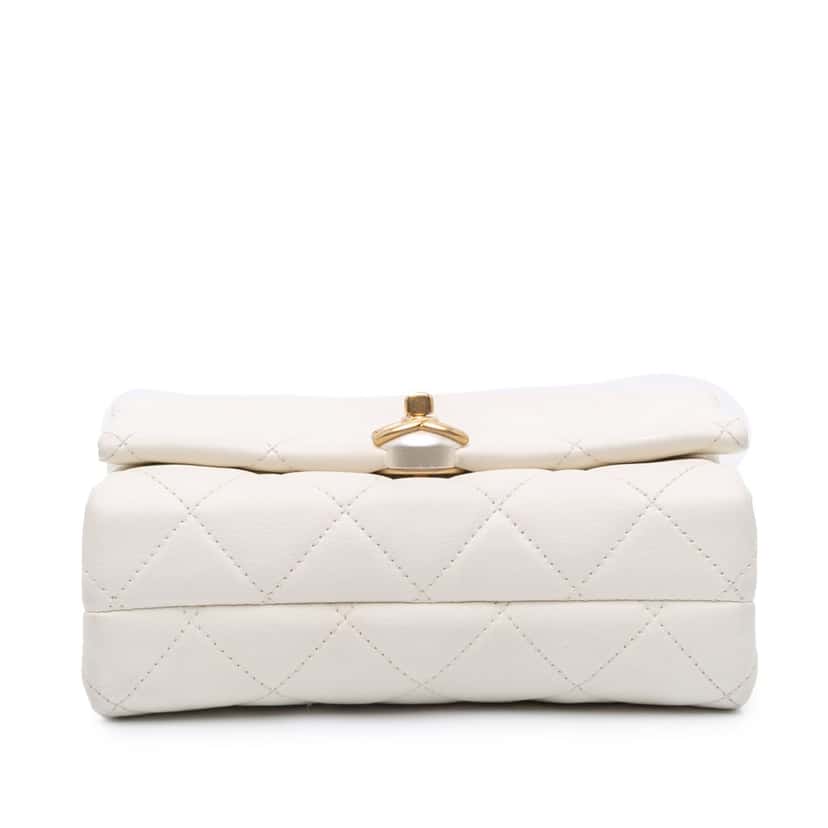 Chanel Mini Quilted Calfskin Pearl CC Accordion Flap White Leather Good condition - Inside View