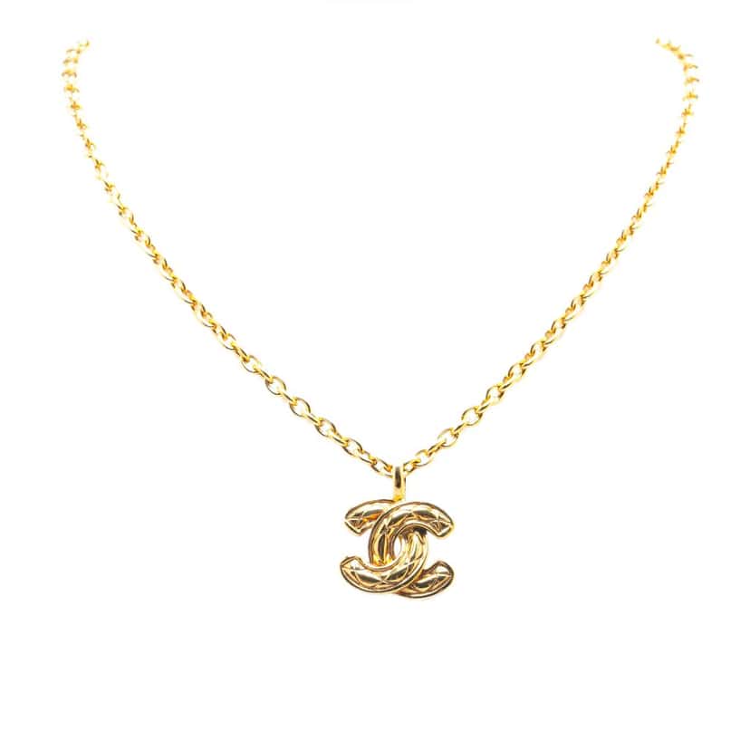 Chanel Gold Plated CC Quilted Pendant Necklace Gold Metal Good condition - Front View