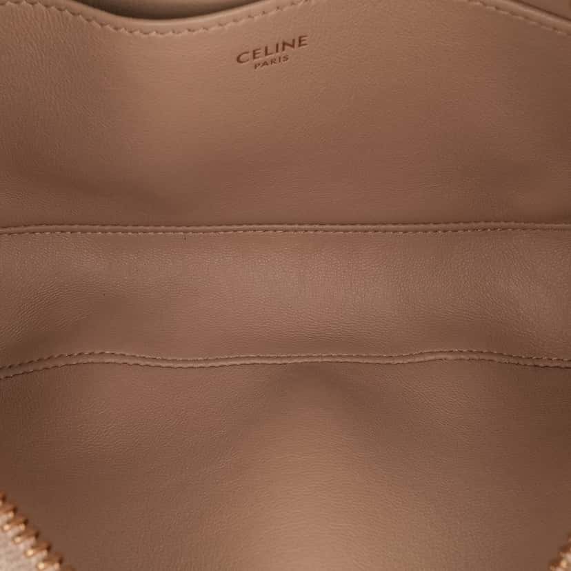 Celine Leather Crecy Camera Bag Brown Leather Good condition - Model View
