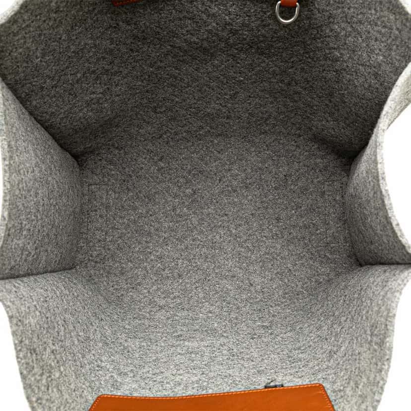 Gucci Diamante Wool Tote Grey Wool Good condition - Model View