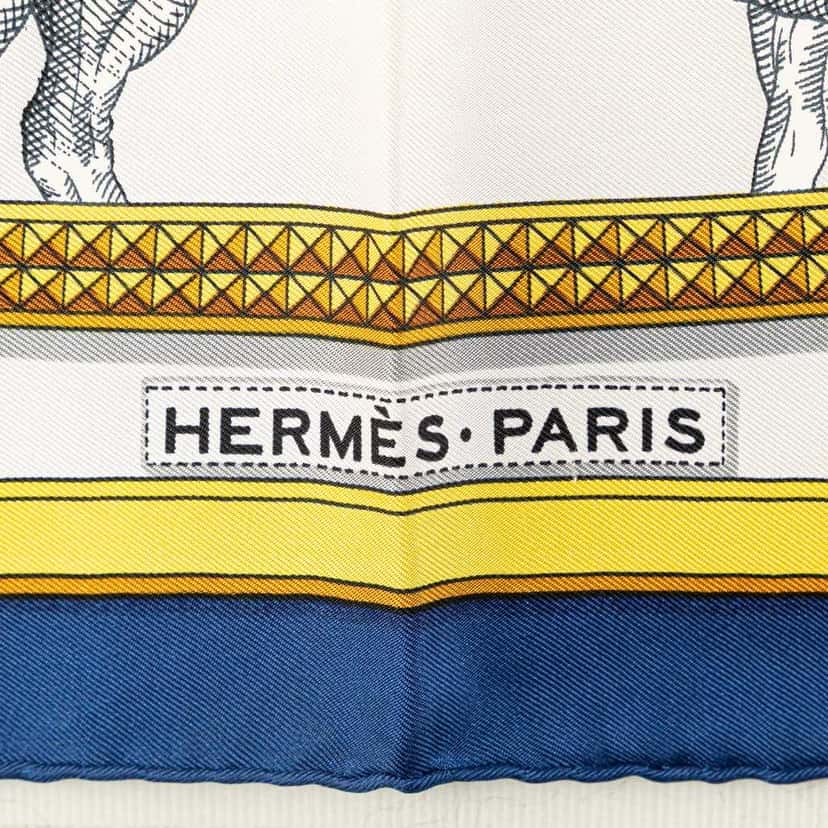 Hermès Grand Apparat Silk Scarf White Silk Good condition - Model View