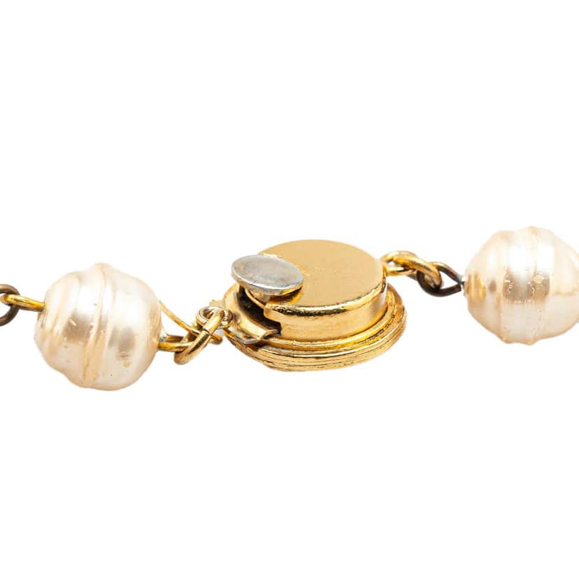 Chanel Gold Plated Rhinestone Faux Pearl Chain Necklace White Good condition - Model View