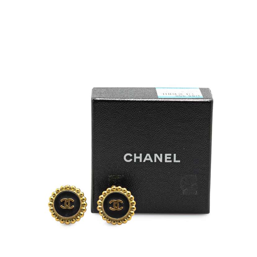 Chanel Gold Plated Acrylic CC Button Clip on Earrings Gold Metal Good condition - Model View