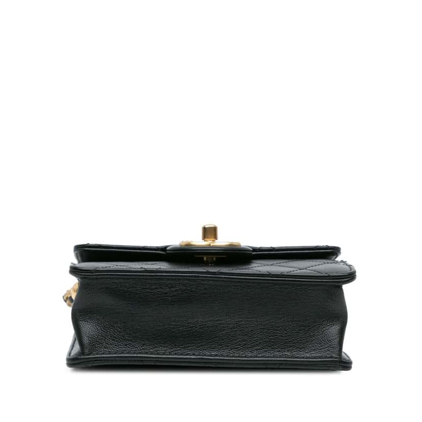 Chanel Small Lambskin Chic Pearls Flap Black Leather Good condition - Inside View