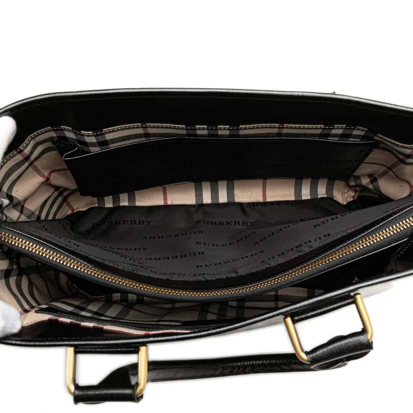Burberry Leather Tote Black Leather Good condition - Model View
