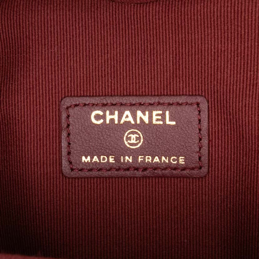 Chanel Mini Lambskin CC in Love Heart Crossbody Black Leather Good condition - Box View