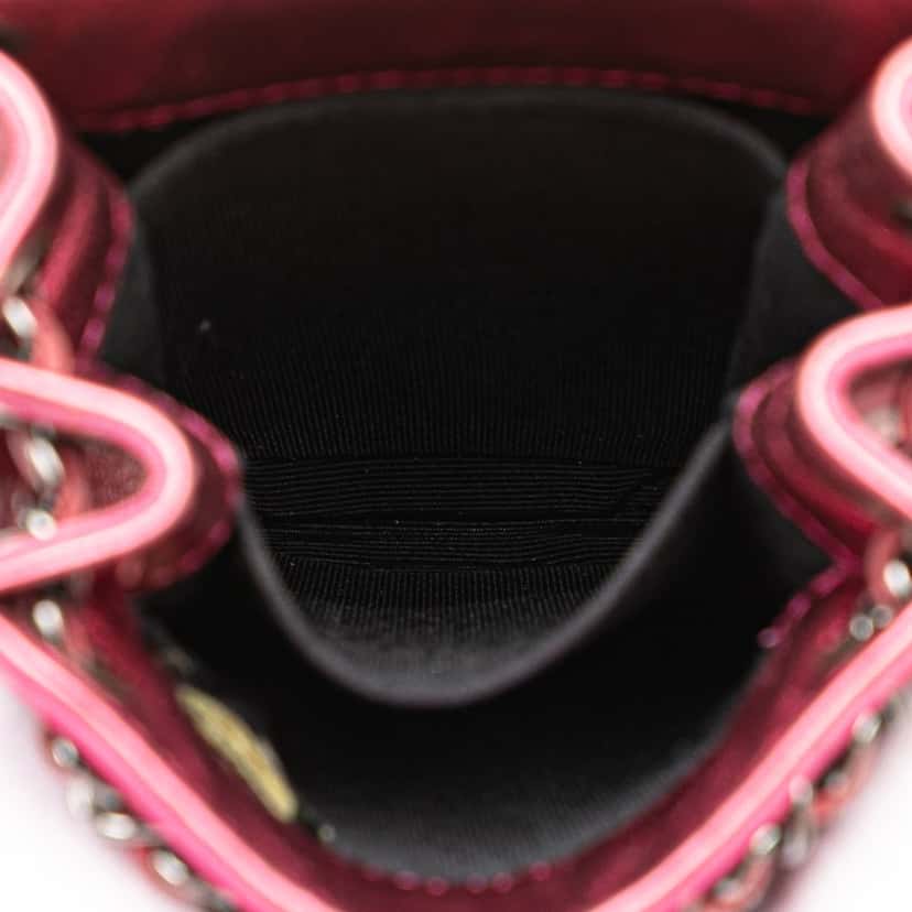 Chanel CC Patent Phone Holder Crossbody Pink Leather Very good condition - Model View