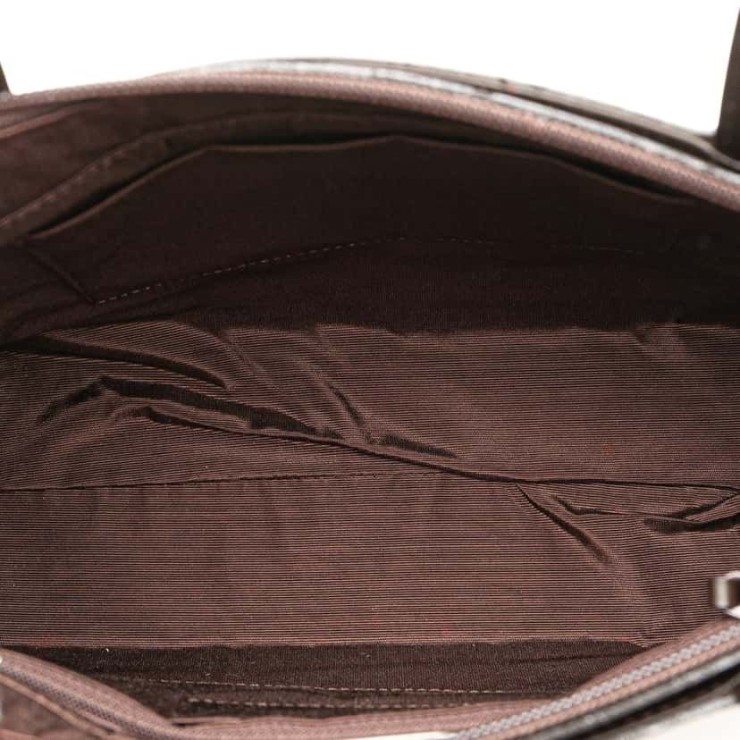 Burberry Leather and Suede Stitch Tote Brown Leather Good condition - Model View