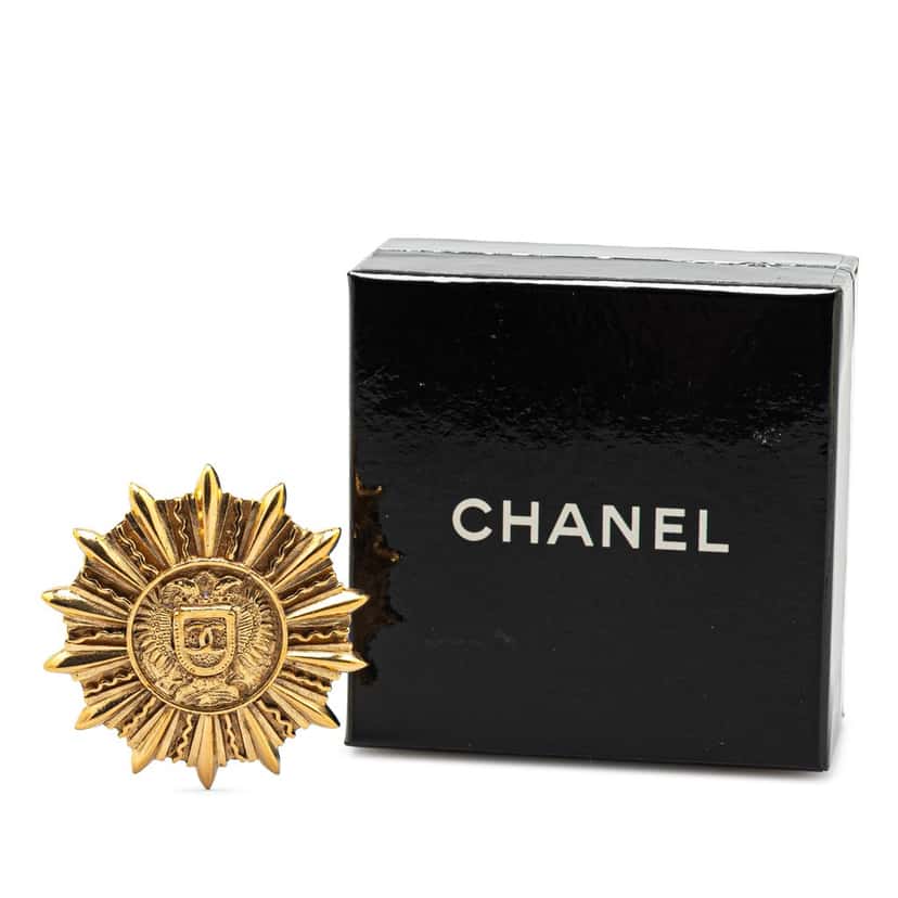 Chanel Gold Plated Sunburst Brooch Gold Metal Good condition - Model View