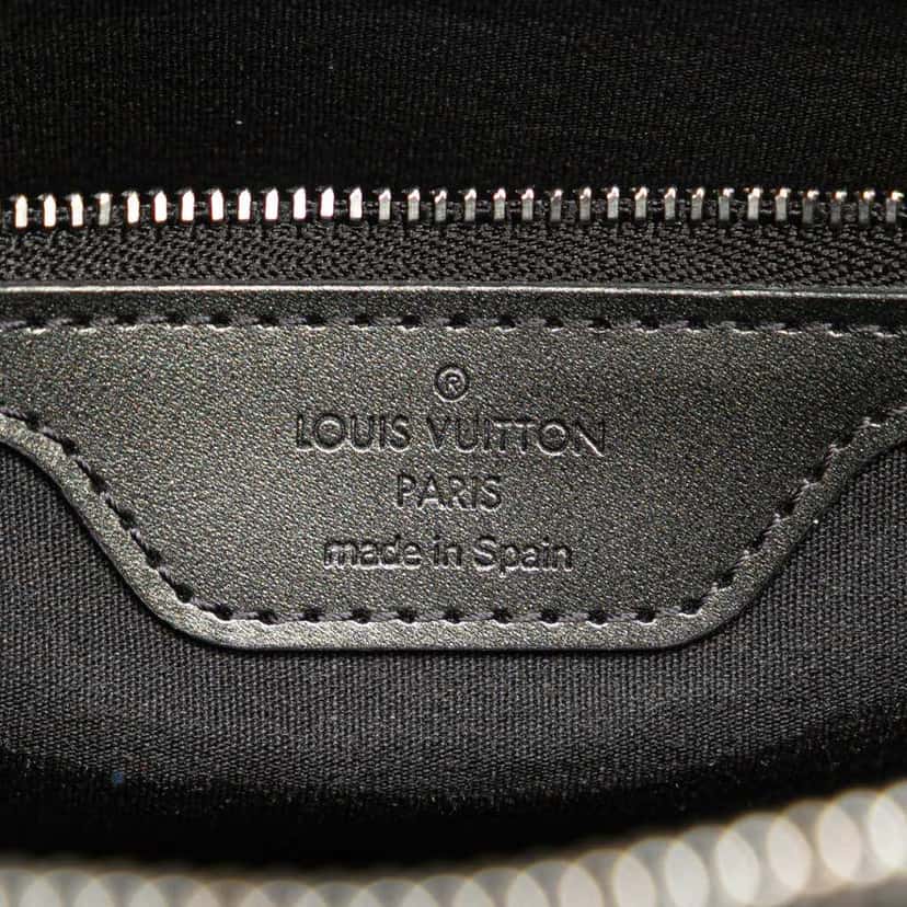Louis Vuitton Monogram Mat Stockton Grey Leather Fair condition - Model View