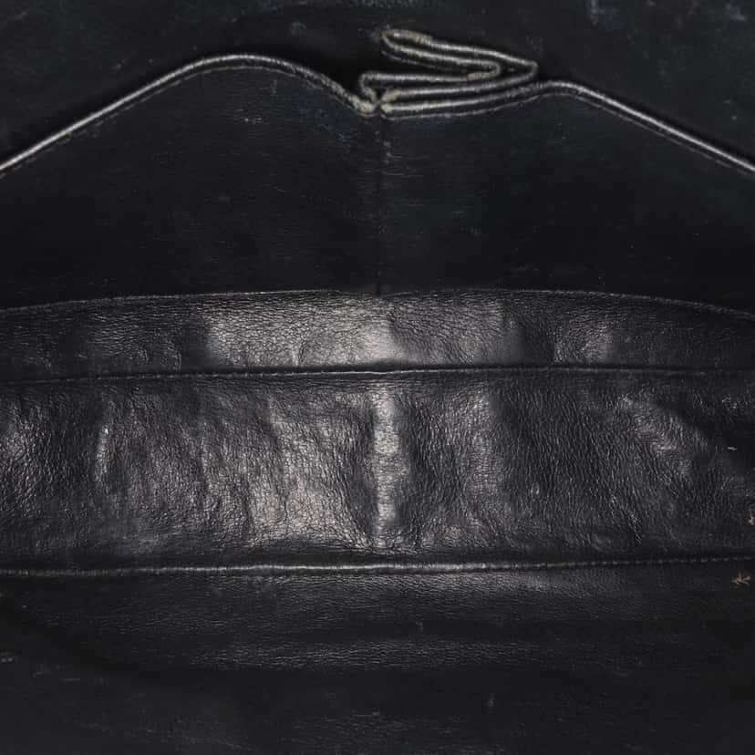 Chanel Medium Classic Patent Double Flap Black Leather Good condition - Model View
