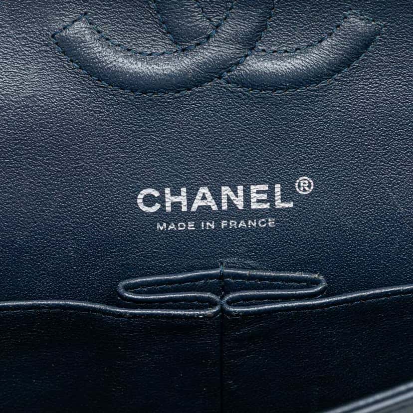 Chanel Medium Classic Chevron Patent Double Flap Blue Leather Good condition - Box View