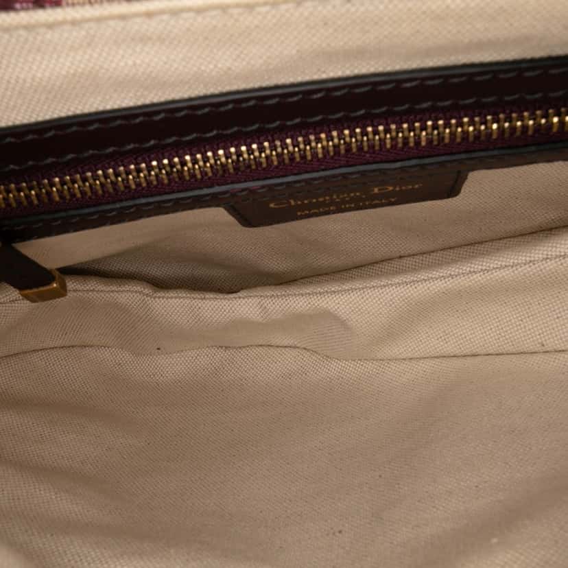 Dior Oblique Canvas Saddle Bag Red Canvas Good condition - Model View