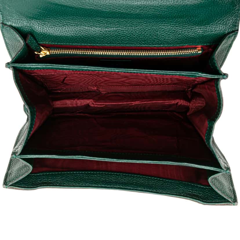 Gucci Small Leather Zumi Flap Crossbody Green Leather Good condition - Model View