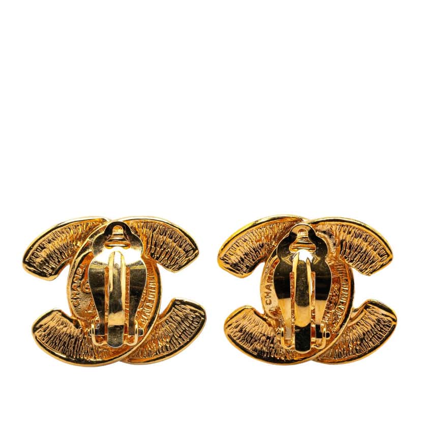Chanel Gold Plated CC Quilted Clip On Earrings Gold Metal Good condition - Back View
