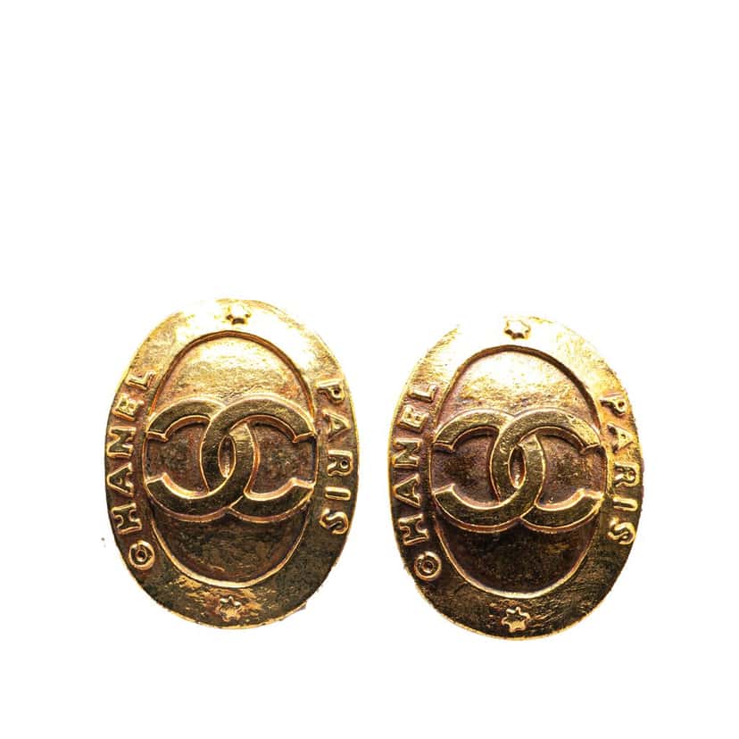 Chanel Gold Plated CC Oval Clip on Earrings Gold Metal Good condition - Front View