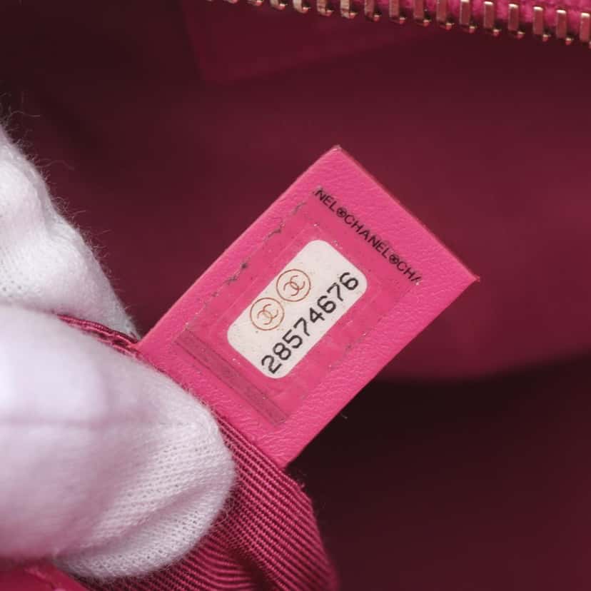 Chanel Medium Aged Calfskin Gabrielle Crossbody Pink Leather Good condition - Box View