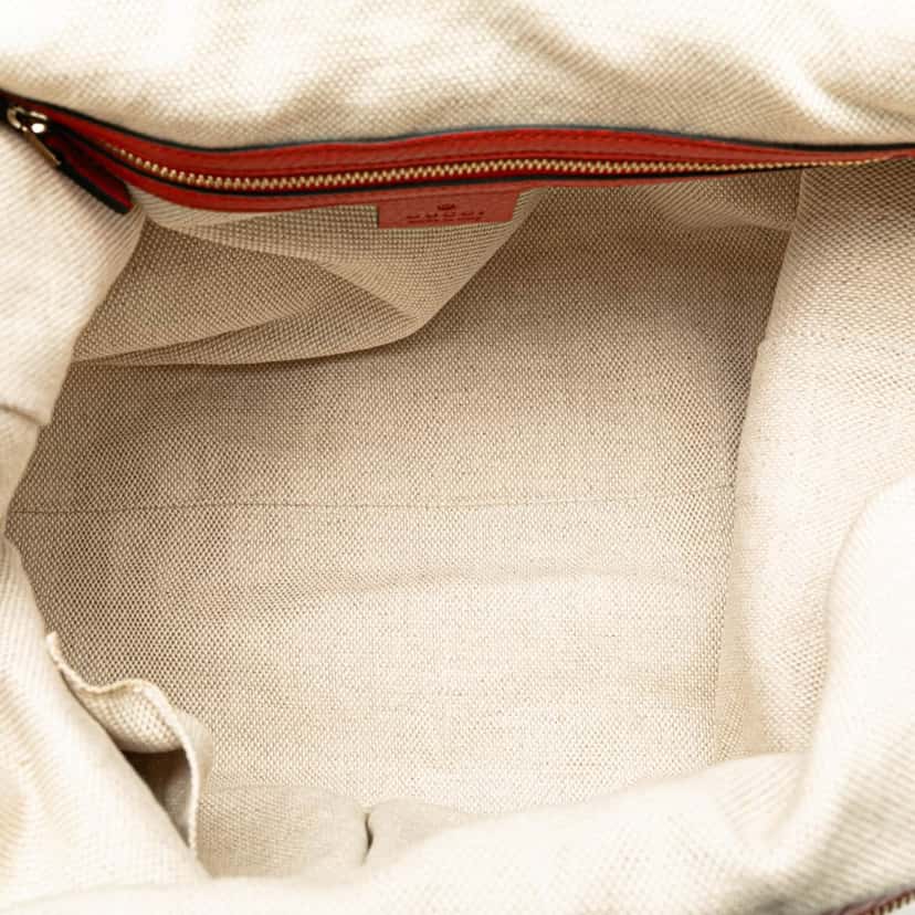 Gucci Medium Leather Soho Shoulder Bag Red Leather Good condition - Model View
