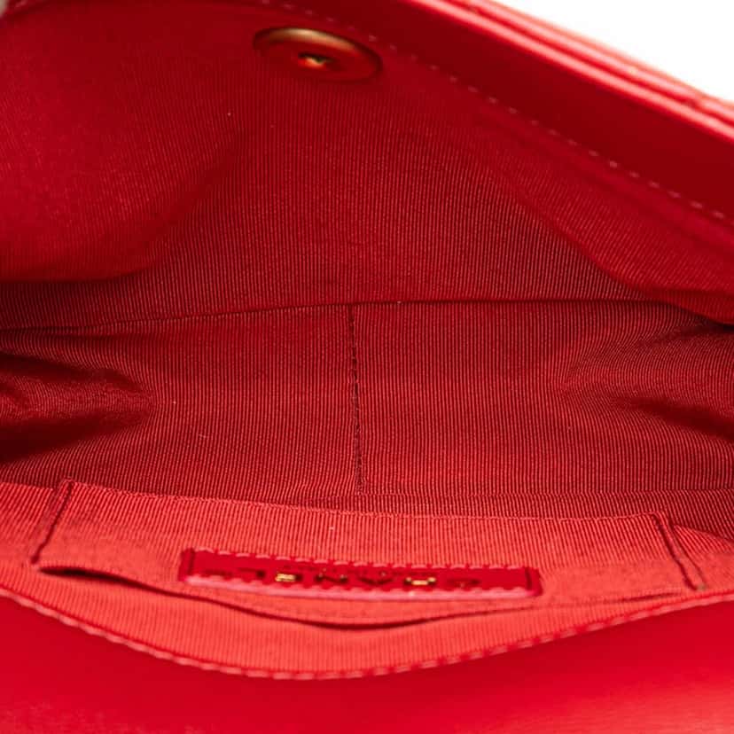 Chanel Mini Quilted Lambskin Soft Square Flap Red Leather Good condition - Model View
