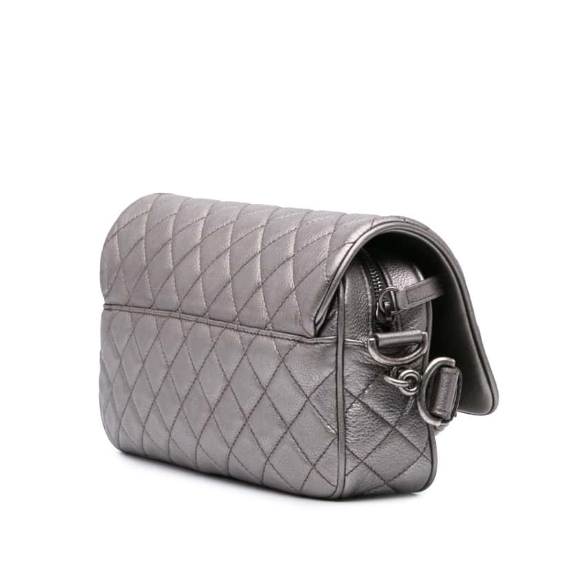 Chanel Medium Metallic Quilted Caviar Casual Rock Flap Grey Leather Good condition - Back View
