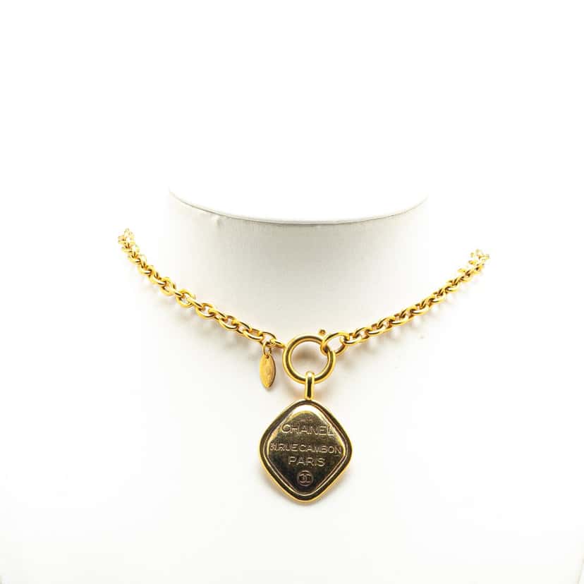 Chanel Gold Plated 31 Rue Cambon Pendant Necklace Gold Metal Good condition - Box View