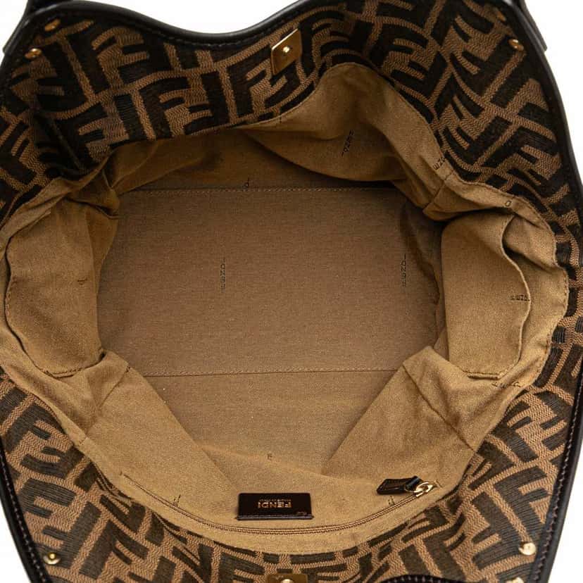 Fendi Zucca Canvas Chef Tote Brown Canvas Good condition - Model View