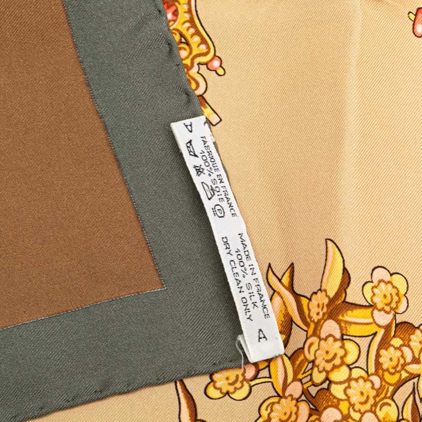 Hermès Kosmima Silk Scarf Brown Silk Good condition - Model View