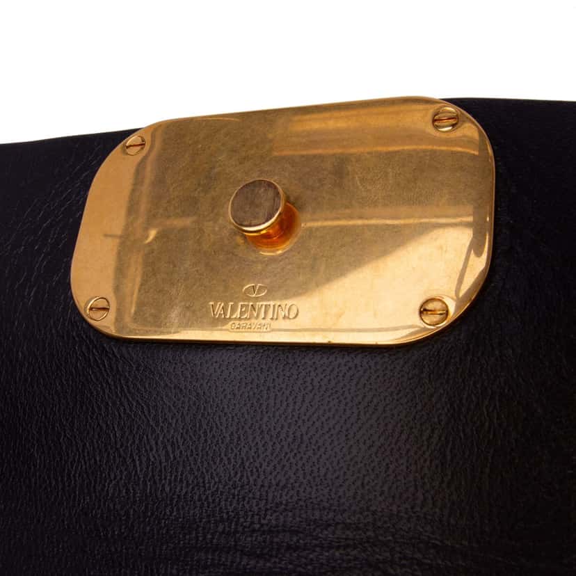 Valentino Leather VRing Clutch Pink Leather Good condition - Box View