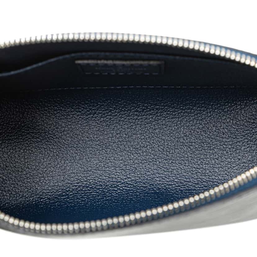 Louis Vuitton Epi Cosmetic Pouch Blue Leather Good condition - Model View