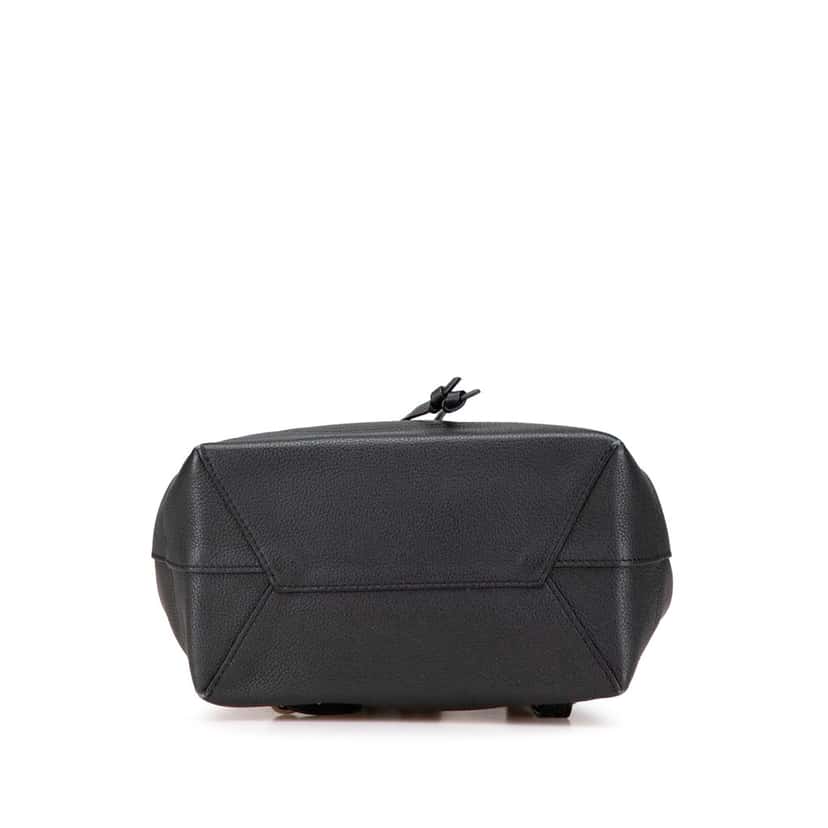 Louis Vuitton Taurillon Lockme Backpack Black Leather Good condition - Inside View