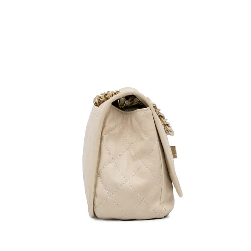 Chanel Natural Beauty Split Pocket White Leather Fair condition - Inside View
