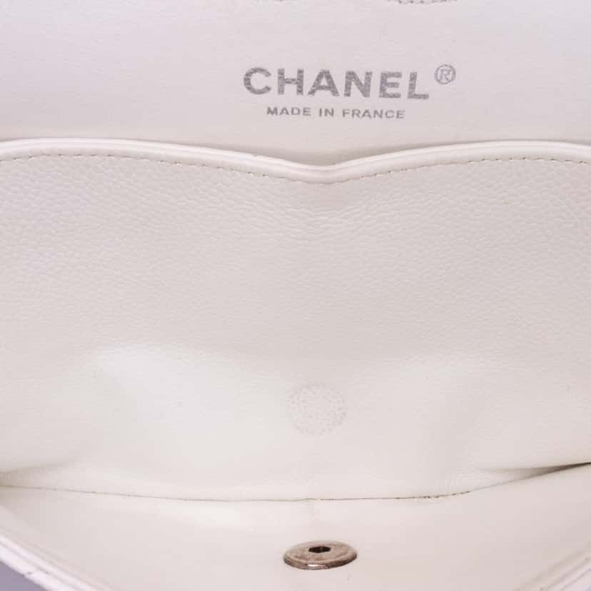 Chanel Medium Classic Caviar Double Flap White Leather Good condition - Box View
