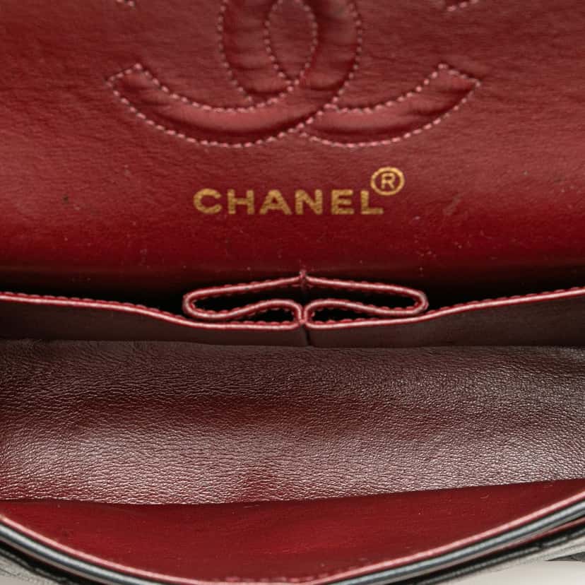 Chanel Small Classic Lambskin Double Flap Black Leather Good condition - Model View