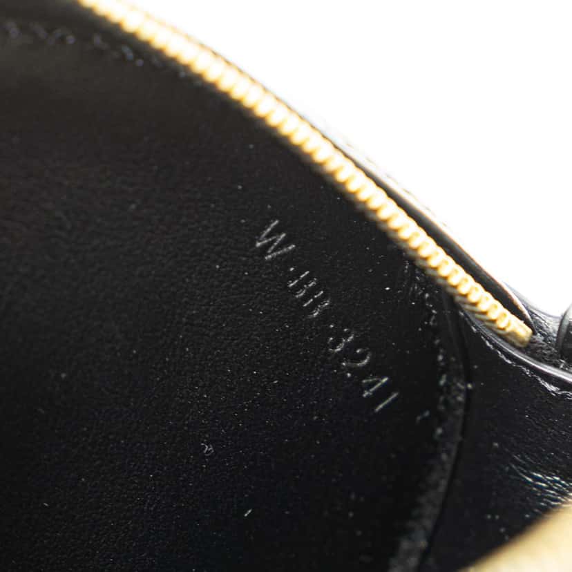 Celine Small Calfskin Cuir Triomphe Oval Crossbody Black Leather Good condition - Box View