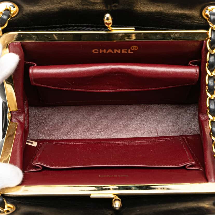 Chanel CC Chevron Lambskin Frame Chain Shoulder Bag Black Leather Good condition - Box View