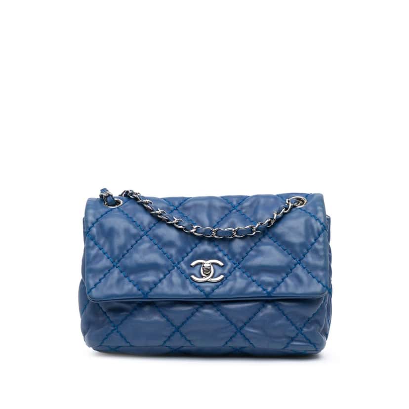 Chanel Small Calfskin Love Me Tender Flap Blue Leather Very good condition - Front View