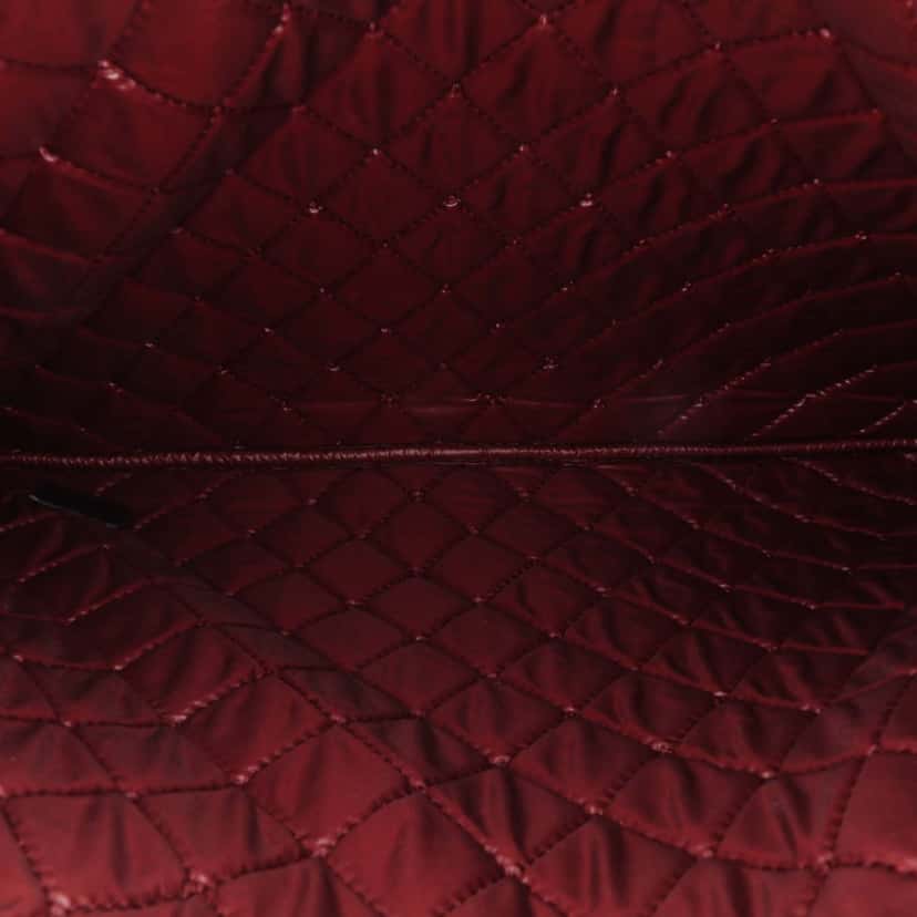 Chanel Large Quilted Caviar O Case Clutch Black Leather Good condition - Model View