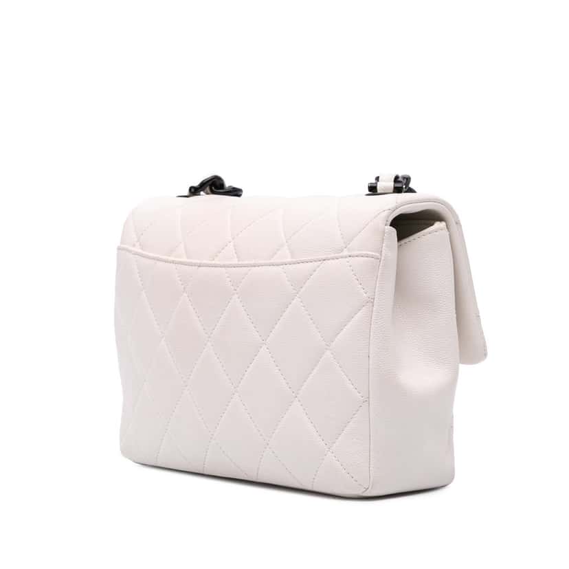 Chanel Medium Quilted Caviar My Everything Flap White Leather Good condition - Back View
